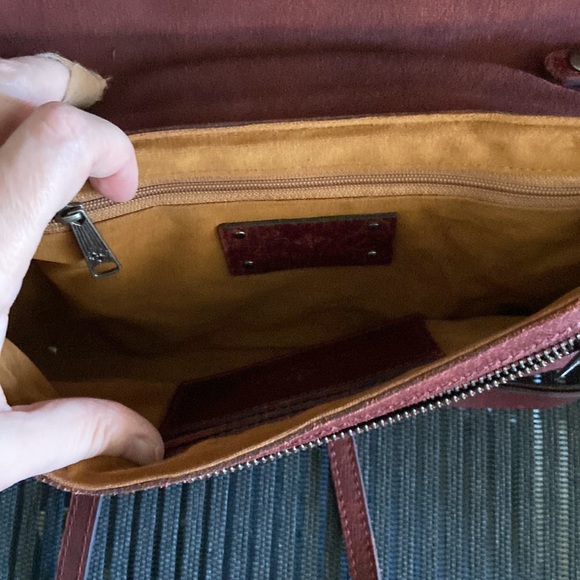 Patricia Nash Red Leather Clutch/Wristlet/Crossbody Handbag! - Picture 5 of 11